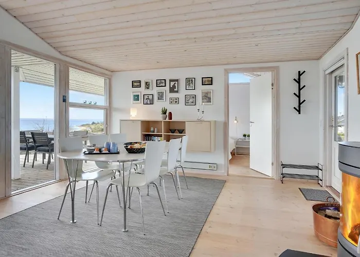 Дом отдыха 3 Bedroom In *